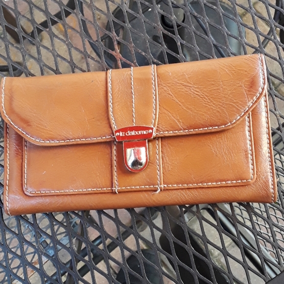 Liz Claiborne Handbags - 2X$20 LIZ CLAIBORNE WALLET